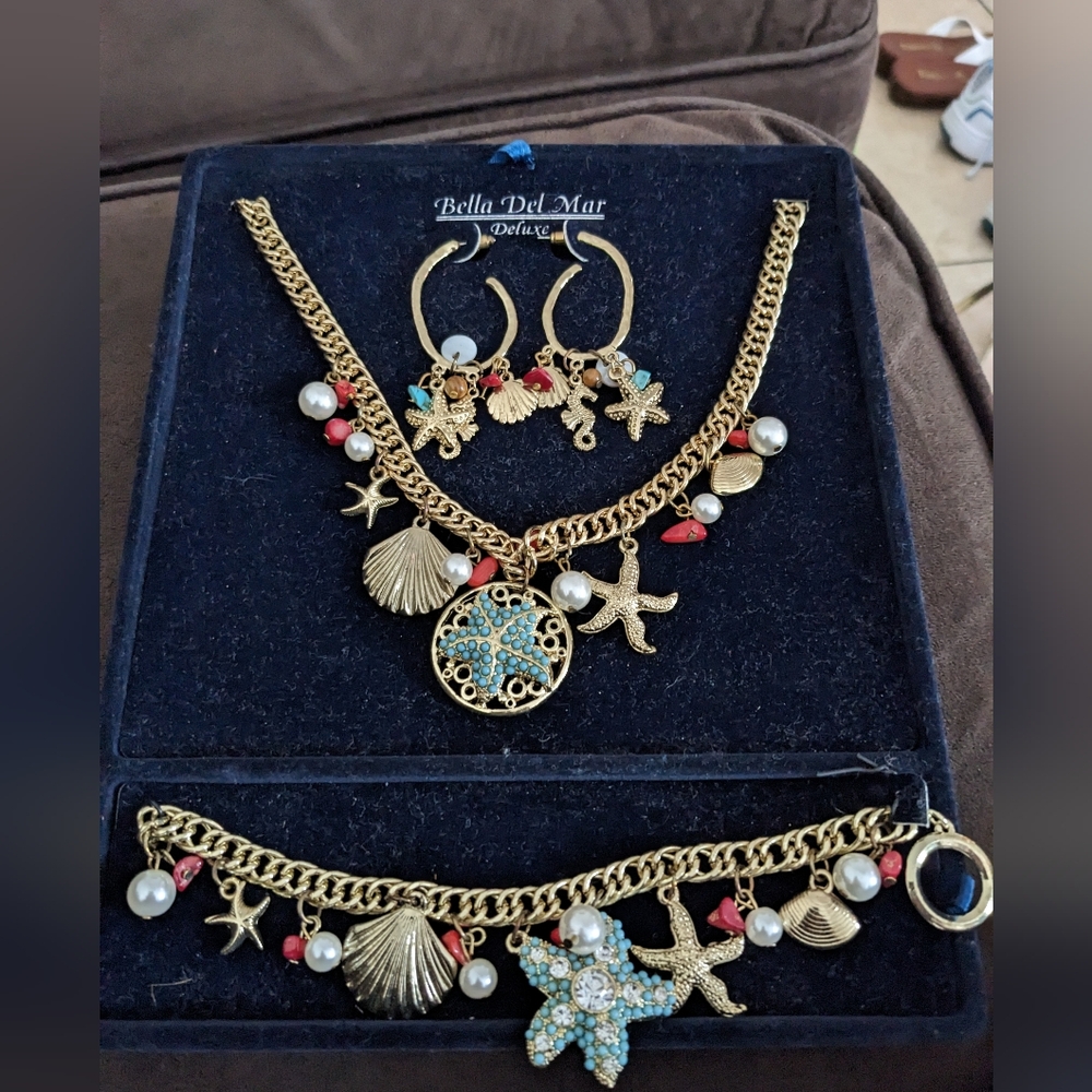 Bella del Mar Jewelry Set